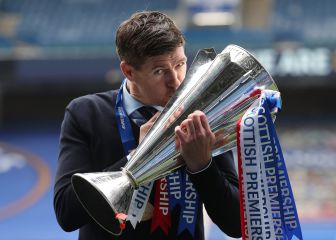 El histórico primer título de Gerrard: invicto y 102 puntos