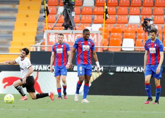 El Eibar desciende en Mestalla