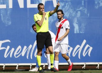 Indignación en el Fuenla con el arbitraje de Milla Alvendiz