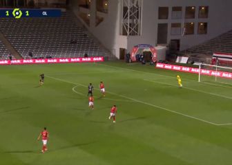 El Barça necesita nombres que ilusionen y él sigue 'apretando' con sus goles: sobrado de clase