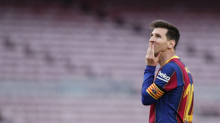 Messi cierra el telón con la renovación en el aire