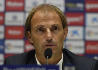 Muere Francesc Arnau, director deportivo del Oviedo y ex del Barça: reacciones en directo