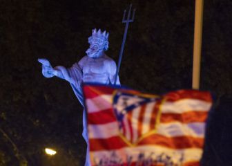 Atlético Madrid fans celebrate LaLiga title win in capital