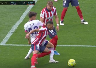Y en el último día hay quien se queja de este posible penalti de Lodi sobre Jota en el 90'