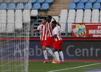 El Almería ata el playoff y deja en serio peligro al Logroñés