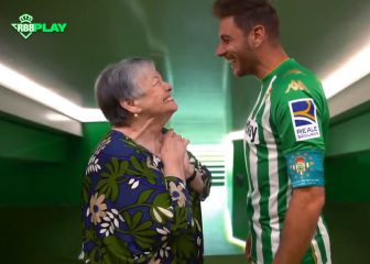Joaquín renueva y el Betis lo celebra con un vídeo a la altura