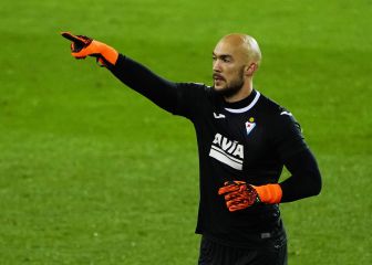 Dmitrovic llega a Sevilla para rematar su fichaje