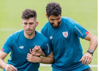 Oficial: el lateral navarro Areso firma hasta 2026