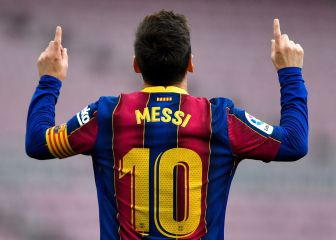 Messi offered 10-year deal by Barcelona