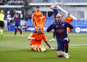 El Huesca quiere quedarse con Sandro