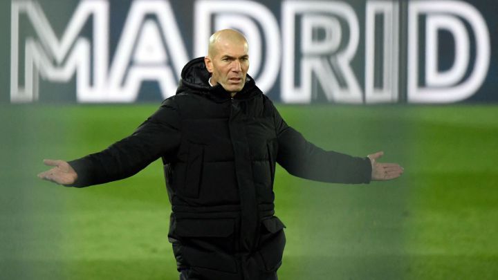 Zidane explotó por las críticas internas tras caer con el Chelsea