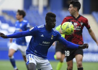 Un final de temporada sin delanteros para el Oviedo