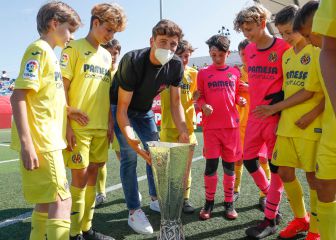 Pau Torres enseña el camino al Villarreal en LaLiga Promises