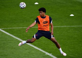 Koundé, abierto a un traspaso