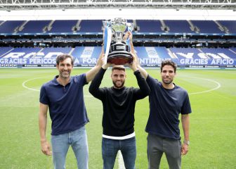 El Espanyol recibe el trofeo de campeón de LaLiga Smartbank