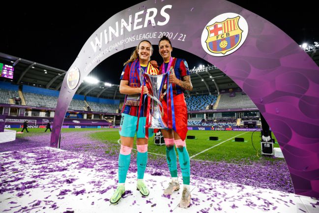 Alexia Putellas y Jenni Hermoso, jugadoras del Barcelona femenino.
