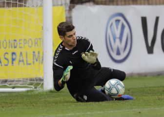 Raúl Fernández, de la nada al todo: renovado por dos temporadas