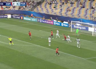 España clama contra el árbitro: vean el escandaloso penalti que no le pitaron a Brahim