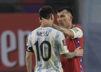 Argentina y Chile se reparten los puntos en el homenaje a Maradona