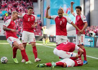 Eriksen cae desplomado durante el Dinamarca-Finlandia