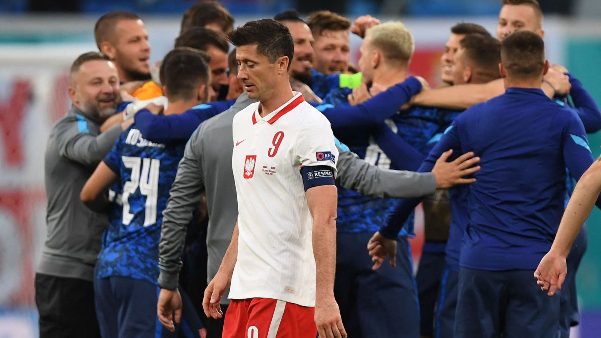Trzyma się Lewandowskiego i Schkesnego: „Całkowita porażka”