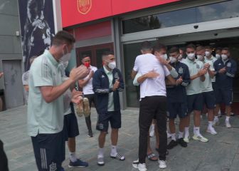 Emocionante ver el recibimiento a Busquets en su vuelta: España es un piña absoluta