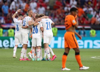 Holes da la primera sorpresa