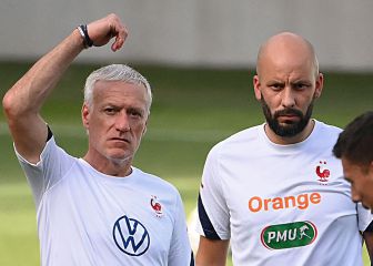Deschamps: “Jugar con tres centrales es una opción”