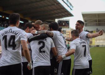 El Burgos tiene 16 jugadores renovados por el ascenso