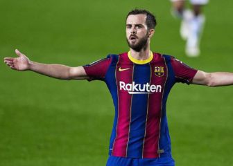 Barcelona free up Umtiti and Pjanic to help keep Messi