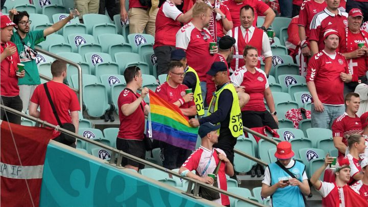 Avergüenza al mundo lo que le hicieron a un fan danés en Bakú