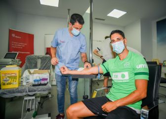 Escribá supervisa el primer día del Elche