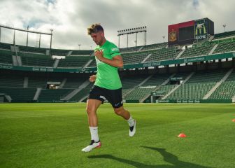 Primer contacto con el balón y concentración en Pinatar