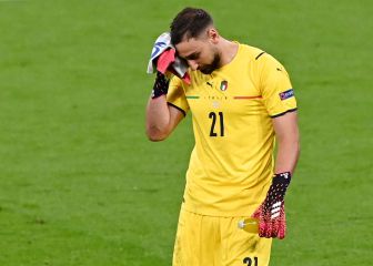 El secreto de Donnarumma: guantes con púas para despejar mejor