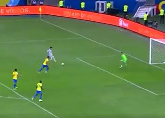 Minuto 88', Messi solísimo ante Ederson y pasó lo increíble: si Brasil empata luego...