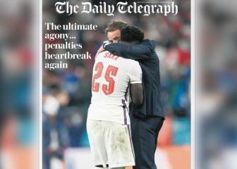 El abrazo entre Southgate y Saka, protagonista de las portadas británicas