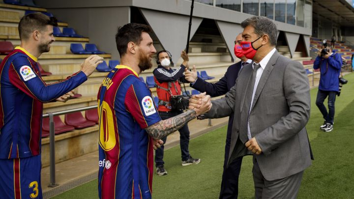 Laporta insiste: "La renovación de Messi progresa adecuadamente"