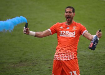 El Elche hace oficial el fichaje de Kiko Casilla