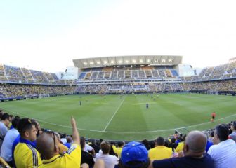 Casi 16.000 abonados siguen fieles al Cádiz