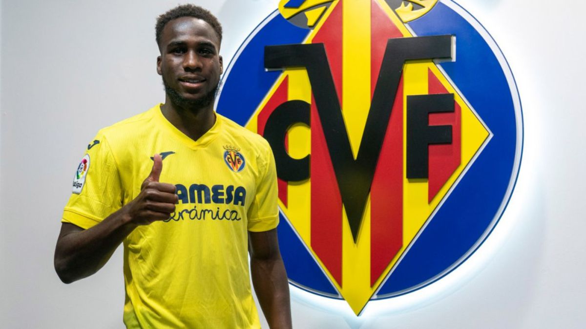 Villarreal Oficial: El Villarreal ficha al delantero Boulaye Dia - AS.com