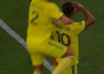 Golazo para conseguir un hat-trick en 15 minutos que ha vuelto loco al mundo del fútbol