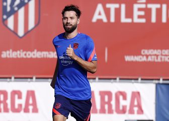 Felipe ya trabaja sobre el césped