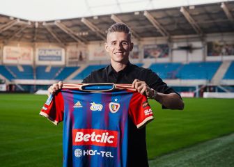 Kadzior se vuelve a su país