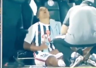 La cámara captó este momento de refrescarse de este jugador