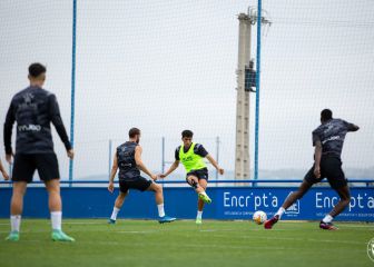 El Alavés comienza mañana su concentración en Murcia