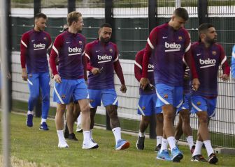 Un diluvio obliga a los jugadores a dejar los carritos en el hotel