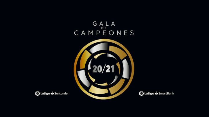 Piqué, en la Gala de Campeones de LaLiga: "Espero que Madrid y Atleti no molesten"