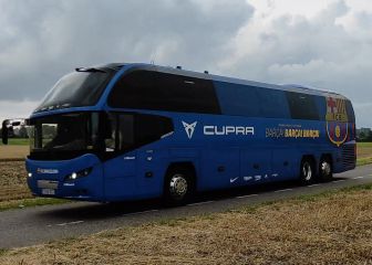 El Barcelona cambia los buggies por el bus debido al temporal