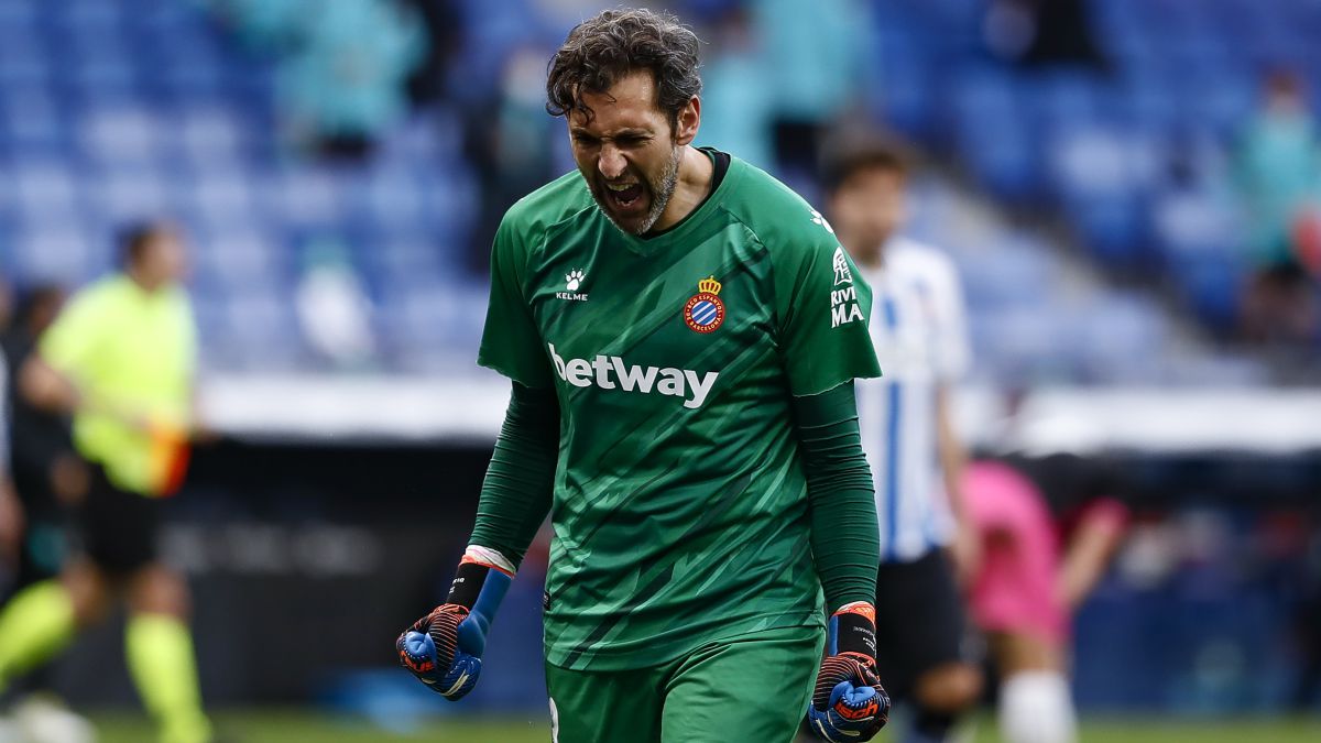 Diego López supera a un mito - Vimarsana News