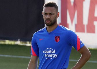 Lodi prueba como carrilero